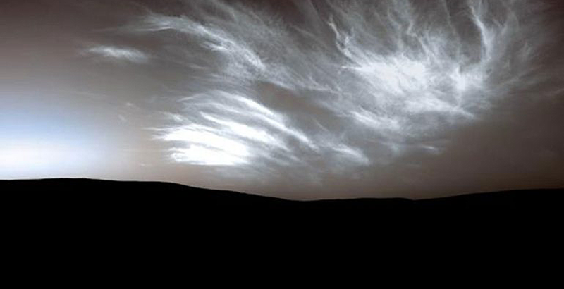 Captan impresionantes nubes en Marte | National Geographic en Español