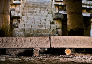 Mesa de piedra Chichén Itzá Maya
