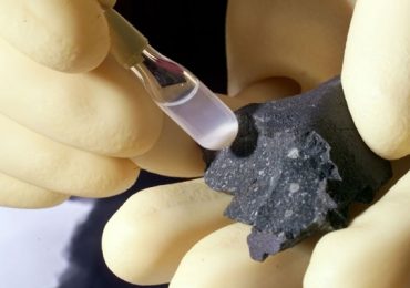 material sólido meteorito Tierra