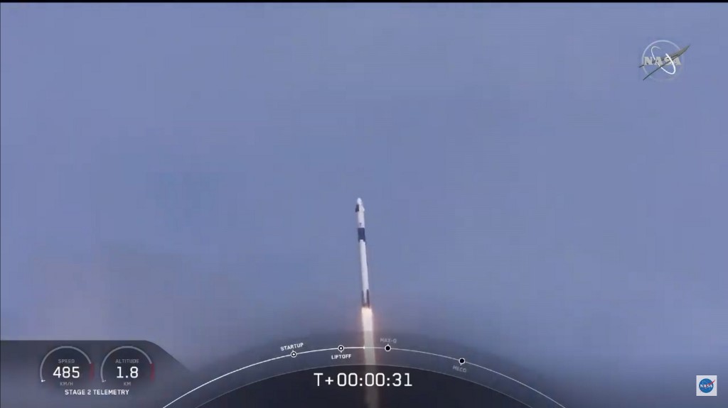 Crew Dragon Falcon 9 despegue NASA SpaceX