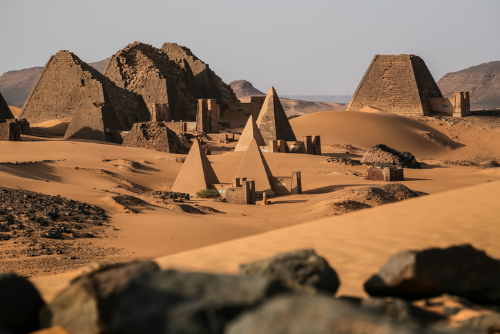 lugares del mundo donde hay pirámides