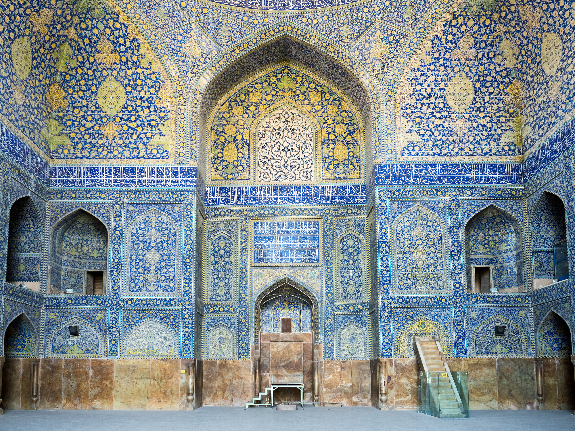 Sagradas, imponentes y llenas de luz: éstas son las mezquitas más  impresionantes de todo el mundo | National Geographic en Español
