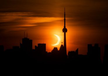 eclipse solar abril 2022